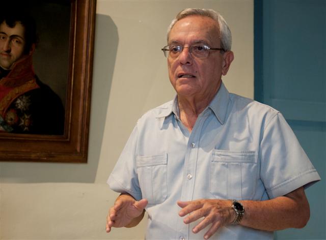 “Conquistar los corazones: esa es la misión. La comunicación es el arte de la seducción. El que piense que es un tema puramente informativo está equivocado. Nosotros no podemos perder la posibilidad de seducir a nuestro interlocutor”, puntualizó Leal. / Foto Alexis Rodríguez