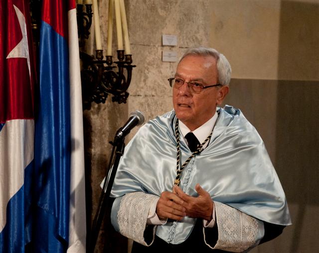 El Historiador y Maestro Mayor del Colegio Universitario San Gerónimo, Dr. Eusebio Leal,  evocó cómo trabajaron para conformar esta carrera. / Foto Alexis Rodríguez