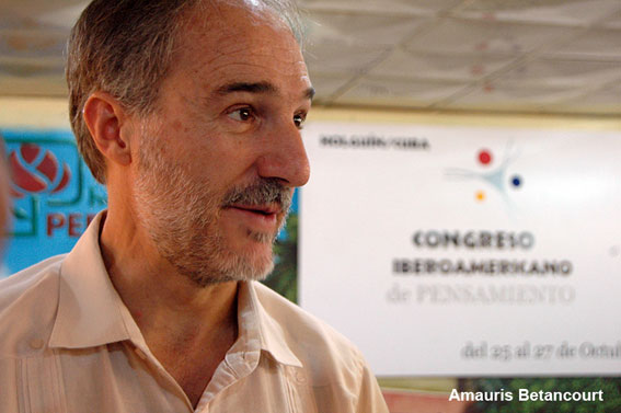 El Excelentísimo Señor Embajador de España, Francisco Montalbán Carrasco