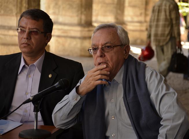 presentacion libro leal 1 (Small)