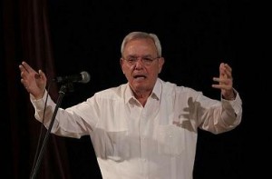 Eusebio Leal, Historiador de La Habana, dialogó con los remedianos sobre la importancia de trabajar hacia el futuro, sin olvidar lo que fuimos. (Foto: Ismael Francisco/Cubadebate)